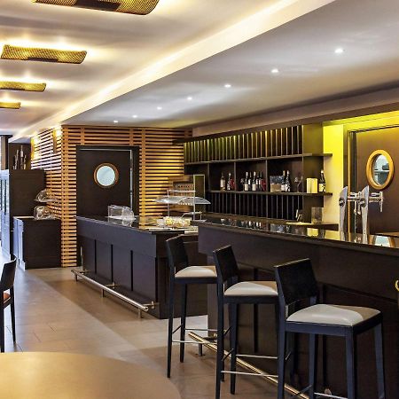 Отель Ibis Barcelona Молинс-де-Рей Экстерьер фото