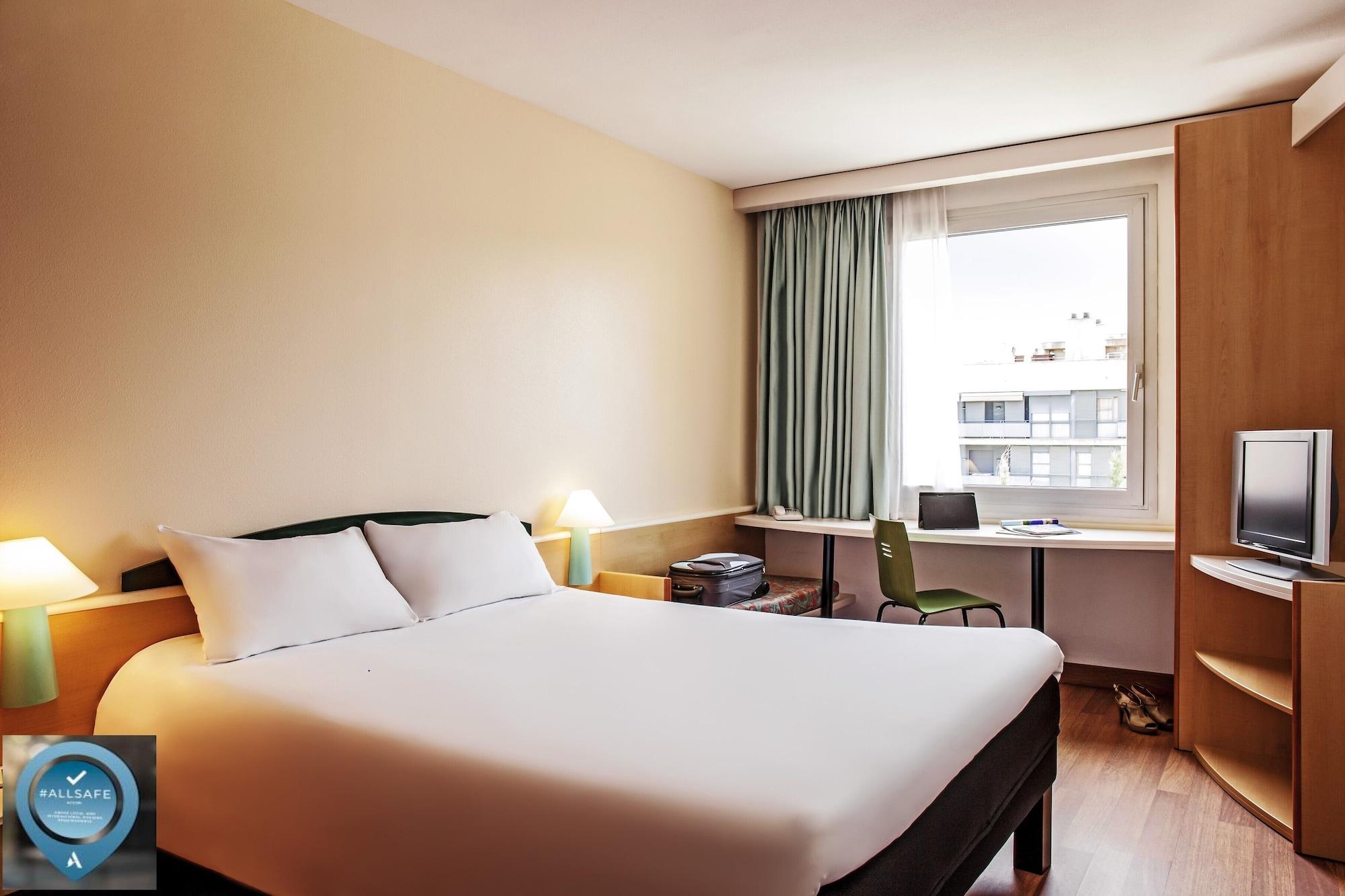 Отель Ibis Barcelona Молинс-де-Рей Экстерьер фото
