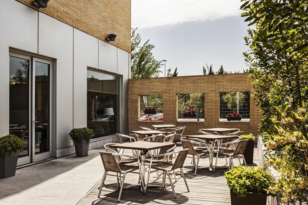 Отель Ibis Barcelona Молинс-де-Рей Экстерьер фото