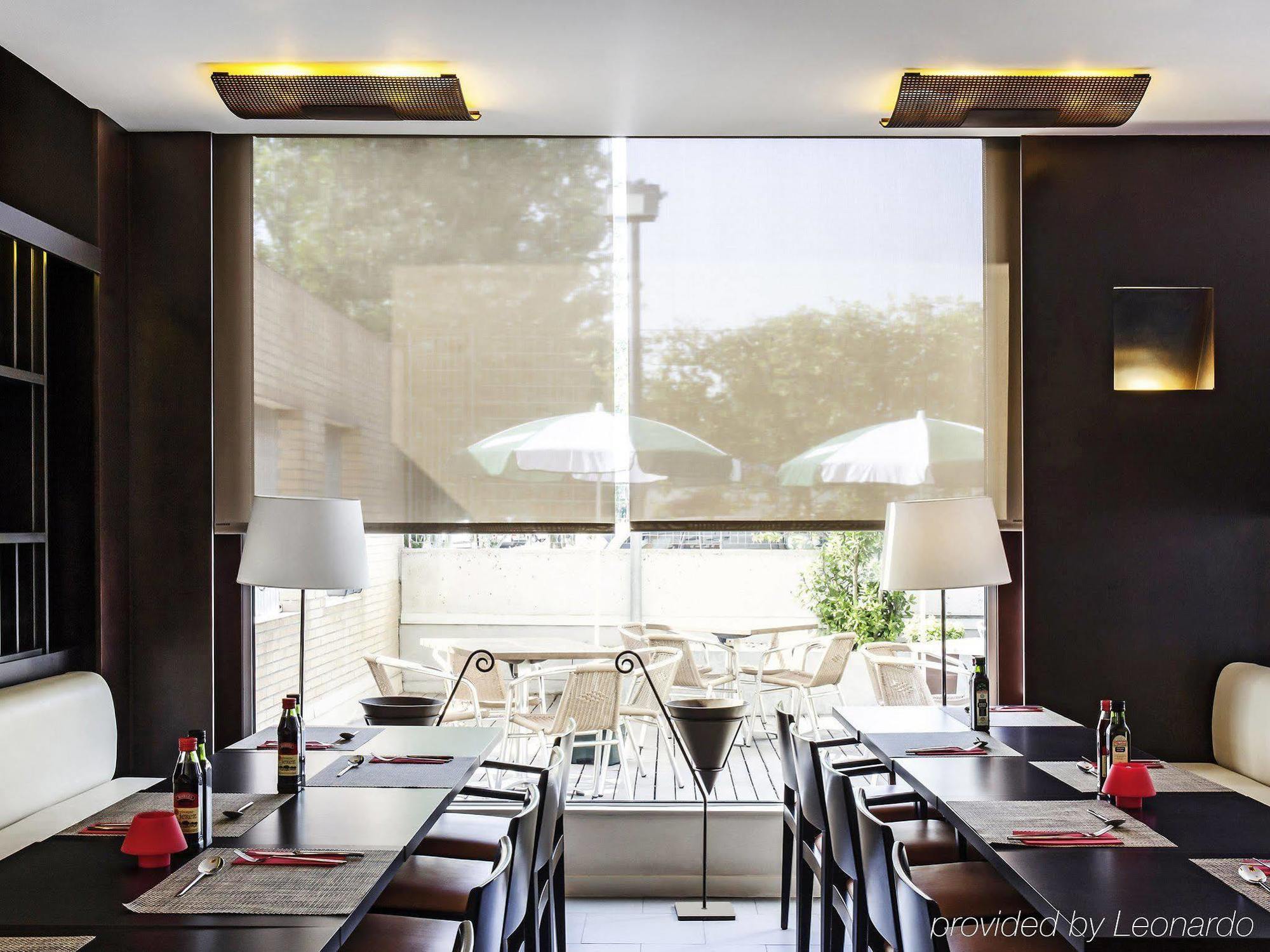 Отель Ibis Barcelona Молинс-де-Рей Экстерьер фото