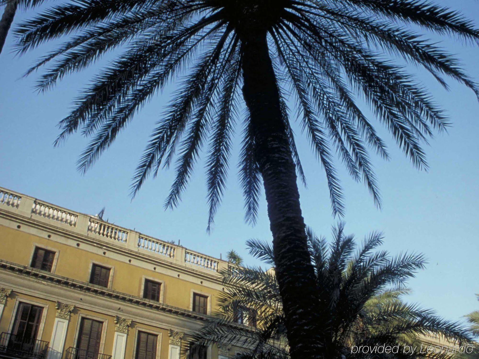 Отель Ibis Barcelona Молинс-де-Рей Экстерьер фото