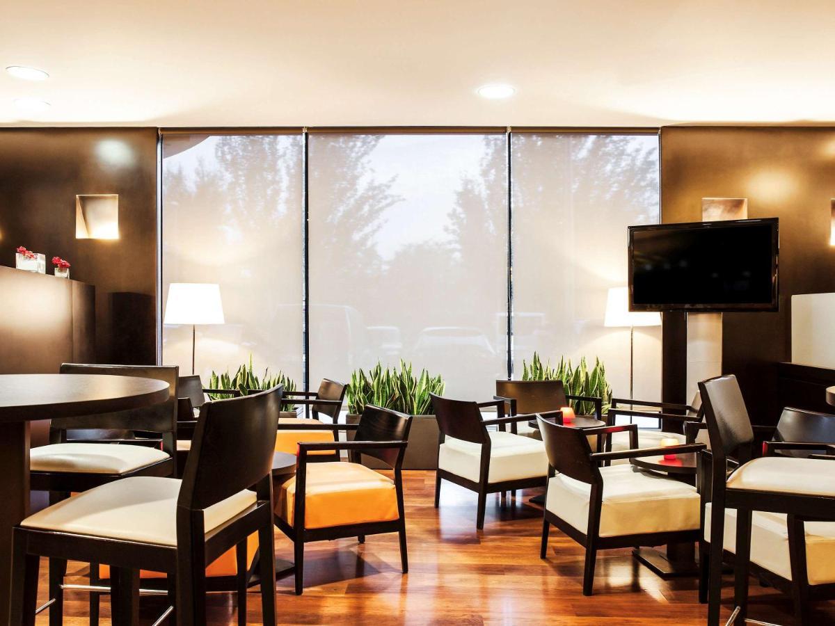 Отель Ibis Barcelona Молинс-де-Рей Экстерьер фото